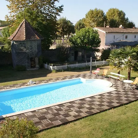 Madeleine Bed & Breakfast 3*