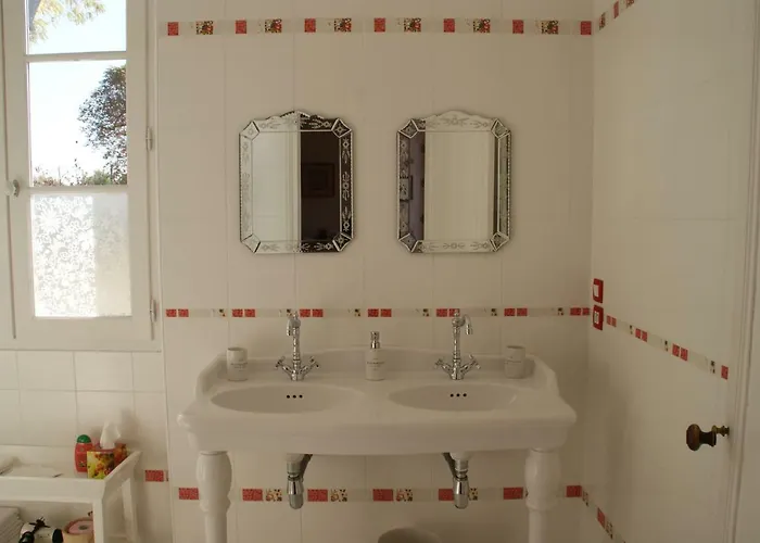 Oda ve Kahvaltı Madeleine Villandraut