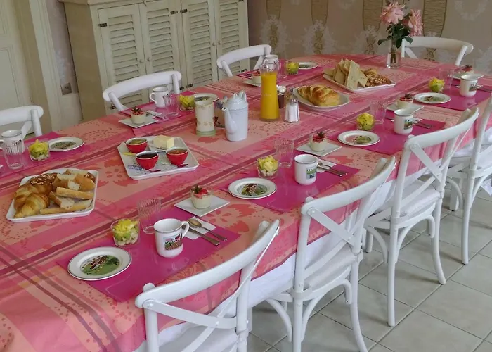 Oda ve Kahvaltı Madeleine 3*