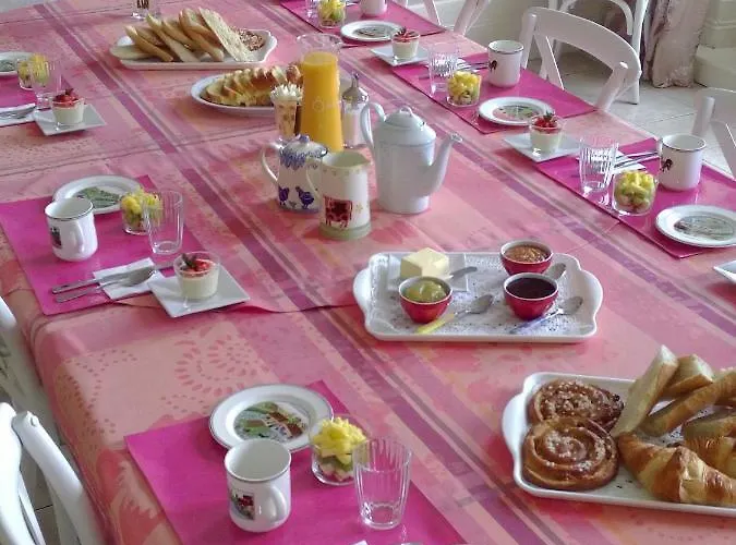 Madeleine Oda ve Kahvaltı 3*